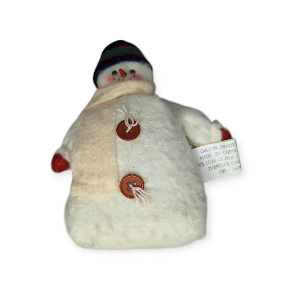 Group of 6 Christmas Ornaments